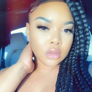 Meet your Posher, Kori